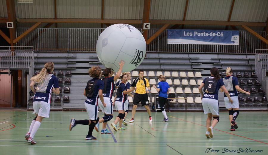 Kinball fém Cl c  (110)