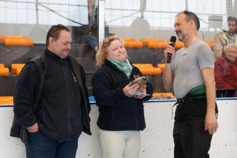 R (34)